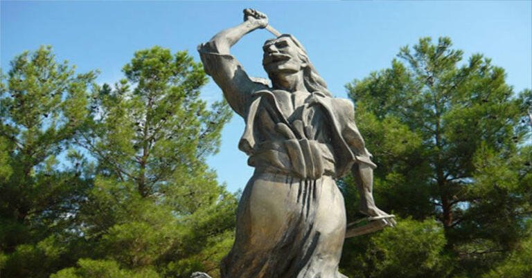 Οι Βουνοπλαγιές της Αγίας Αναστασίας Στάζουν Αίμα Ελληνικό
